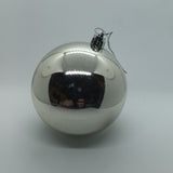 Käsinmaalattu joulupallo toiveiden mukaan